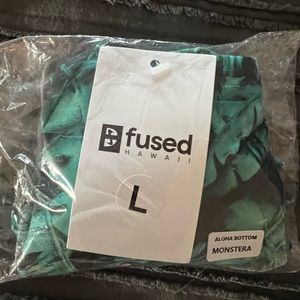 Fused Monstera Aloha Bottom 💚